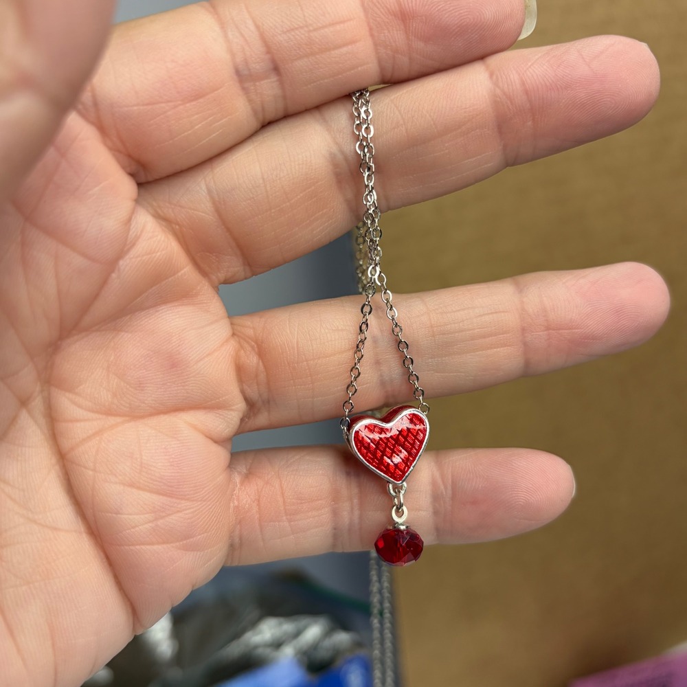 Red Heart Necklace Made With Swarovski Crystals Silver Tone Romantic Jewelry - Picture 4 of 5